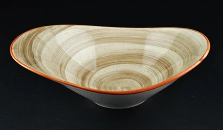 ovaal kom 27 x 18cm bruin tiri style p.n.