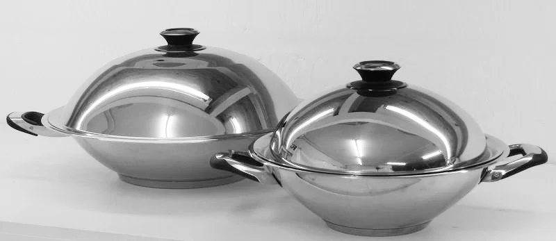 mc-wokpan 40 cm met deksel, halve maanrooster en handgrepen/ bodem 22 cm/ h10 cm