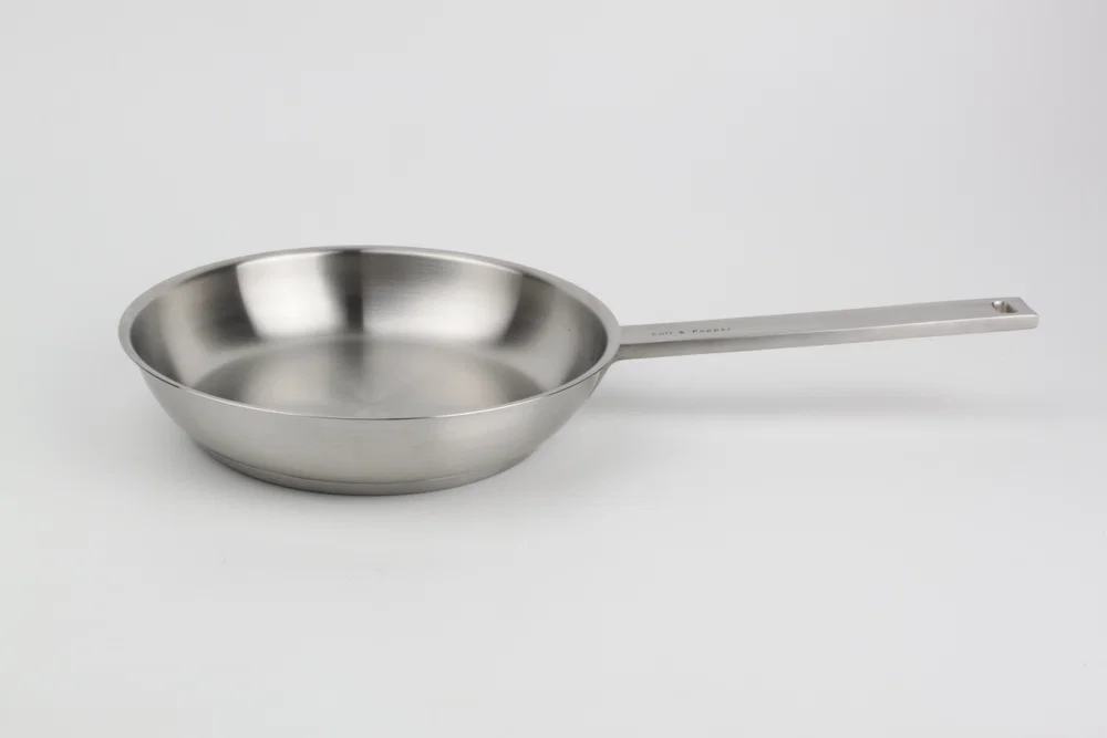 AESP33360 S&P bakpan 24xh4.5cm milan cook
