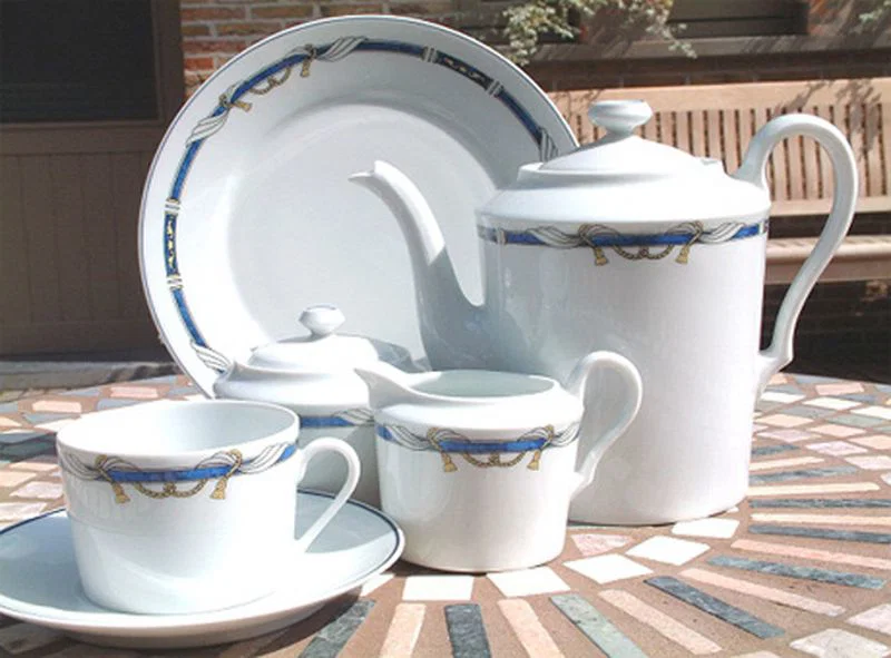 59-dlg chev aranda eetservies en koffieservies van limoges