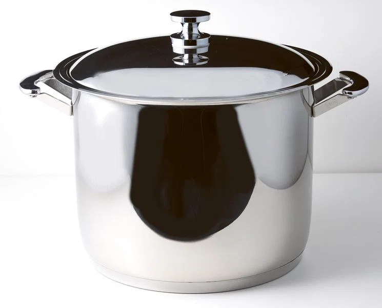 WMC8228 WMC soepkom met deksel 28 cm