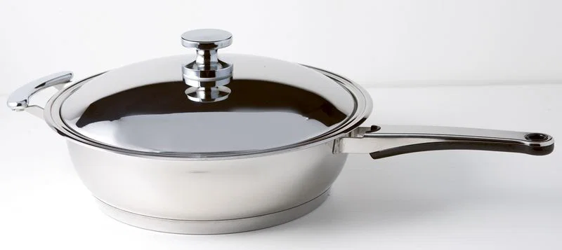 WMC8426 WMC bakpan met steel & tegengreep en deksel 26 cm